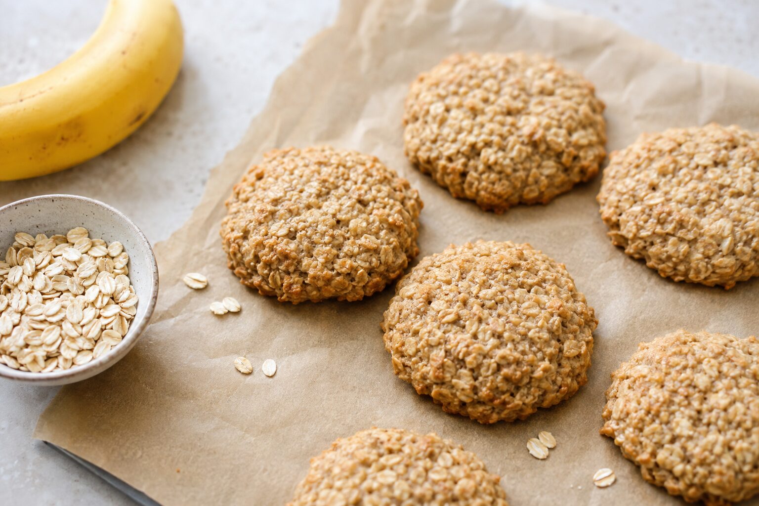 3-Ingredient Banana Oat Cookies